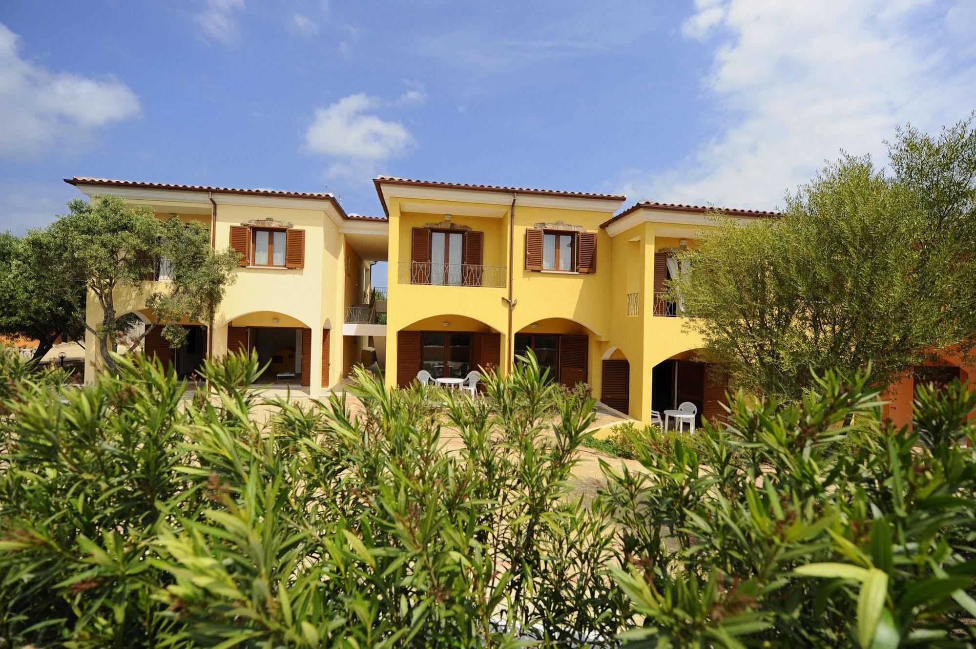 Aparthotel Residenze L'isola Surf House Porto Pollo