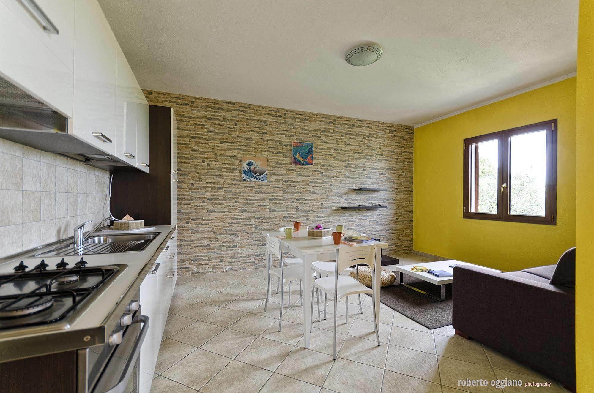 Aparthotel Residenze L'isola Surf House