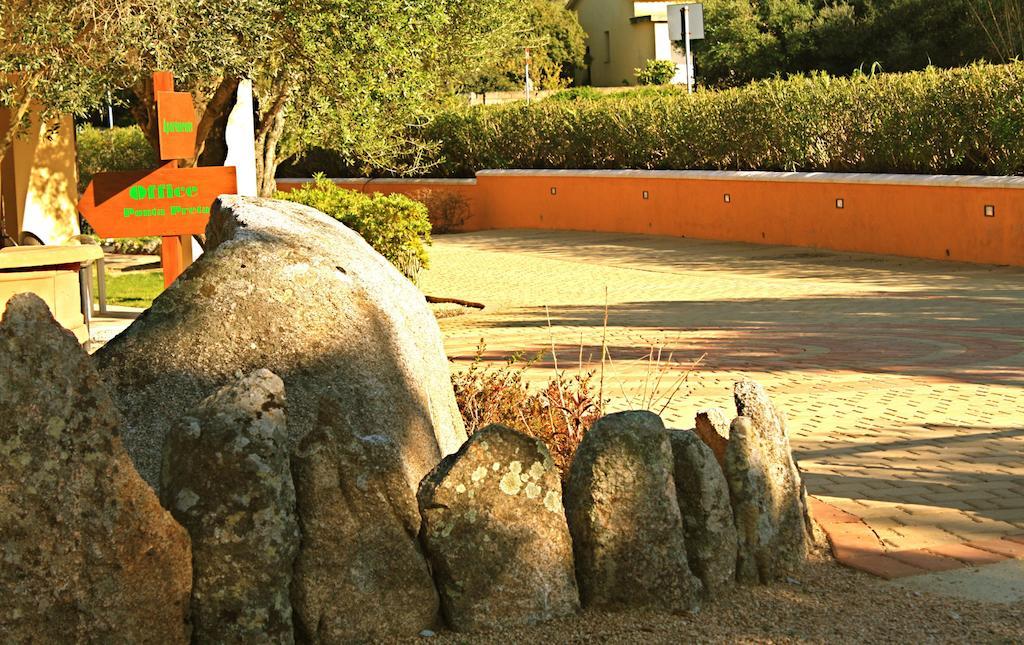 L'isola Aparthotel