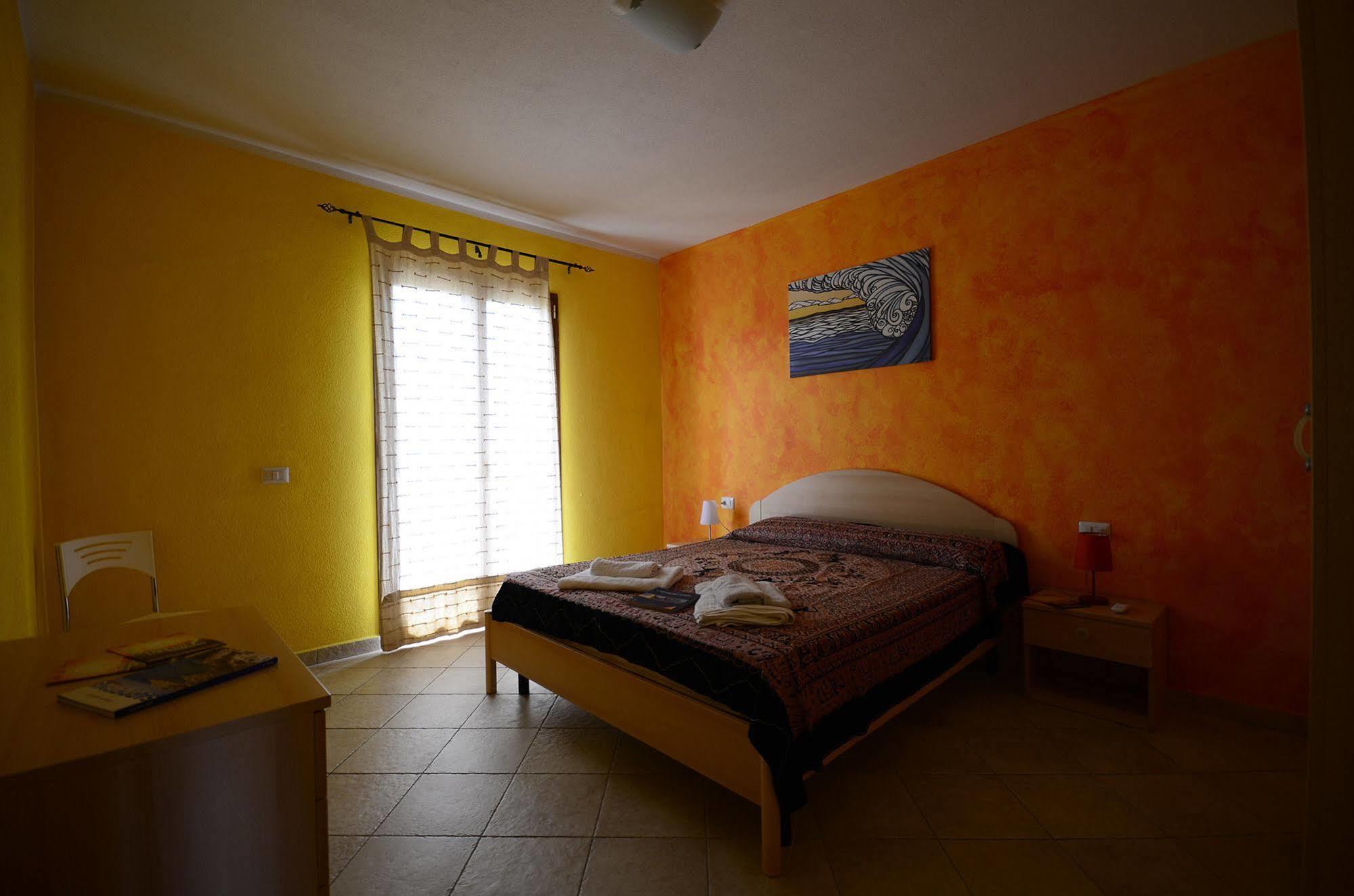 L'isola Aparthotel